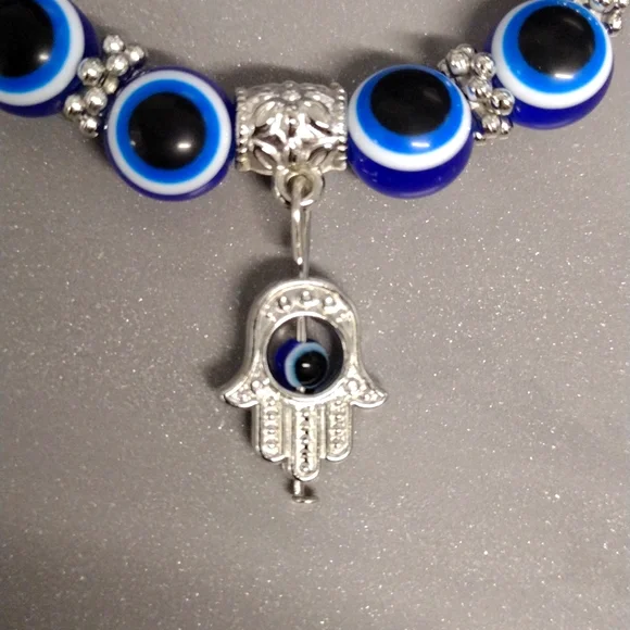 Stylish Evil Eye Stretchy Bracelet New in Package - Picture 3 of 5